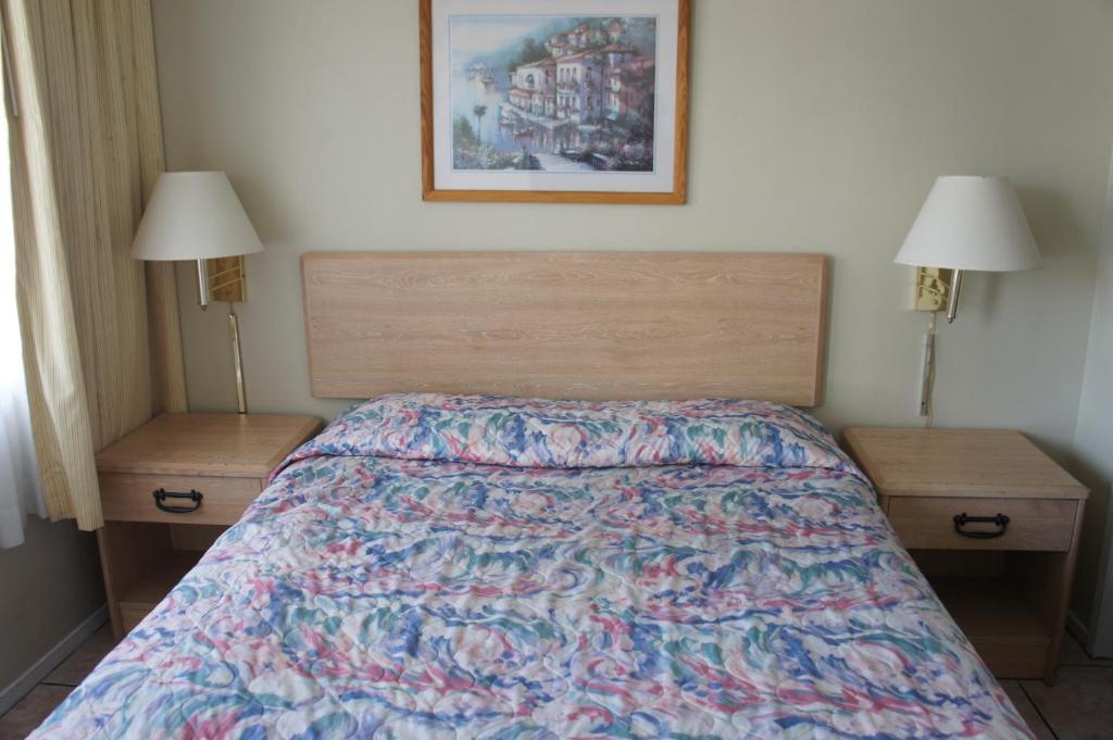 Budget Inn El Cerrito Δωμάτιο φωτογραφία